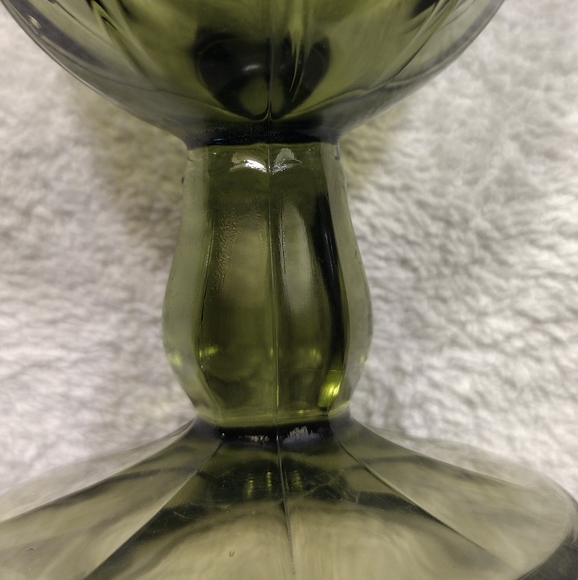 Set of 4 Green Glass Goblets - Picture 5 of 7